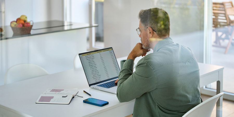 Homem não sabe como vai conseguir pagar os créditos