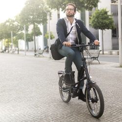 As bicicletas saíram das garagens e estão elétricas