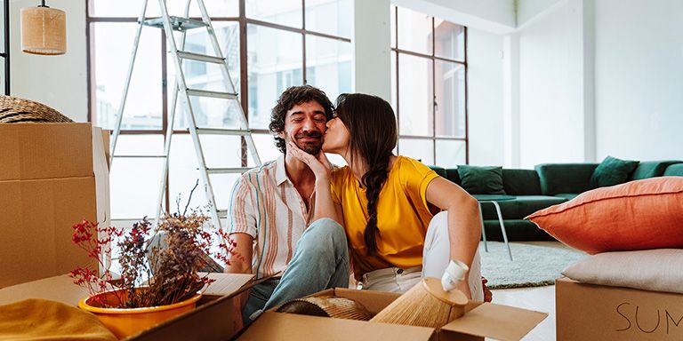 Casal que comprou casa com recurso às medidas de apoio ao crédito habitação