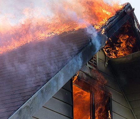 Seguro de incêndio: obrigatoriedade, coberturas e como acionar