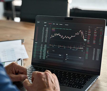 Investir em ações: dicas essenciais para iniciantes