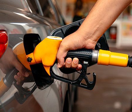 Aumento de preços: dicas para poupar combustível (e dinheiro)
