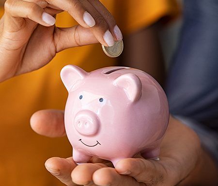 Como poupar dinheiro mesmo ganhando pouco: 10 dicas infalíveis