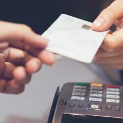 Cartões de crédito: três custos ‘escondidos’