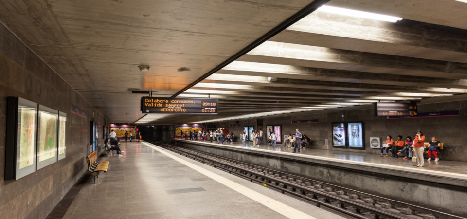 Máquinas do Metro de Lisboa já emitem faturas